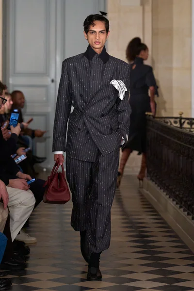 Look 21